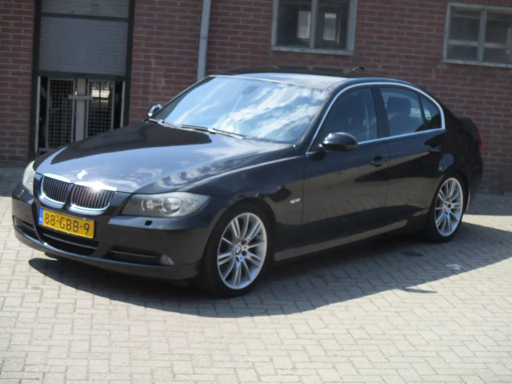 BMW 3-serie 330d High Executive